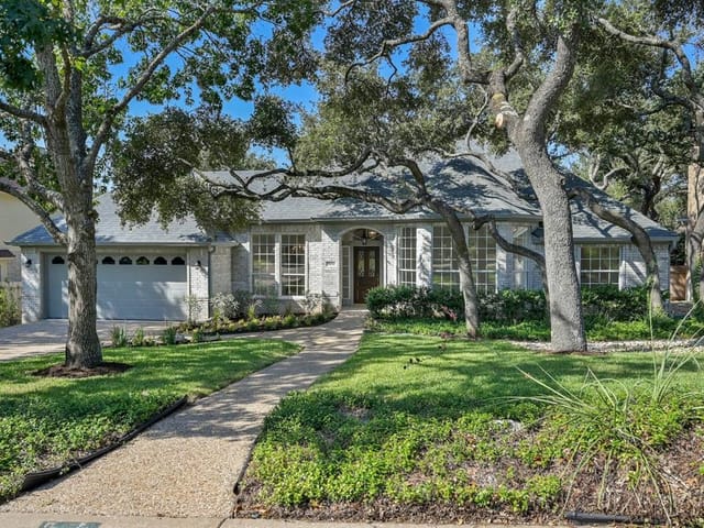 7806 Moonflower Dr