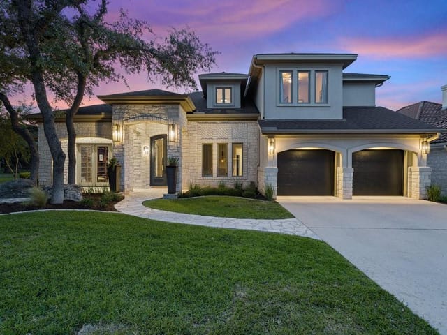 7808 W Rim Dr