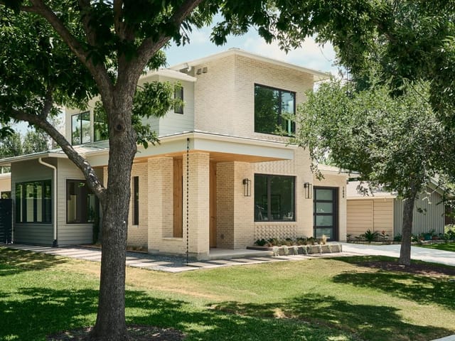 7809 Hardy Dr