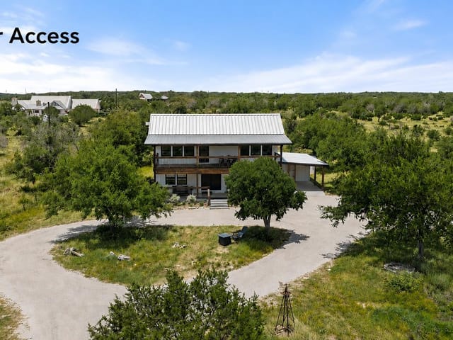 784 River View DR