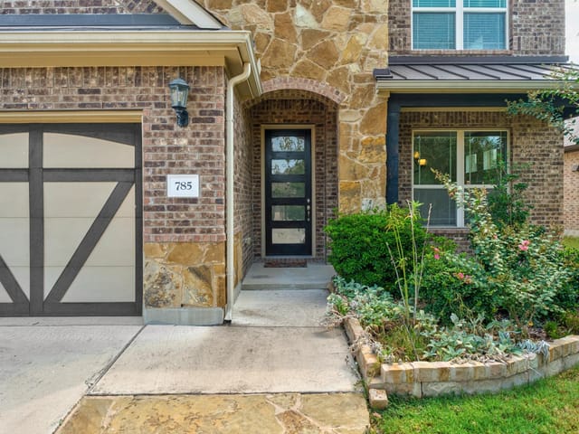 785 Vista Garden DR
