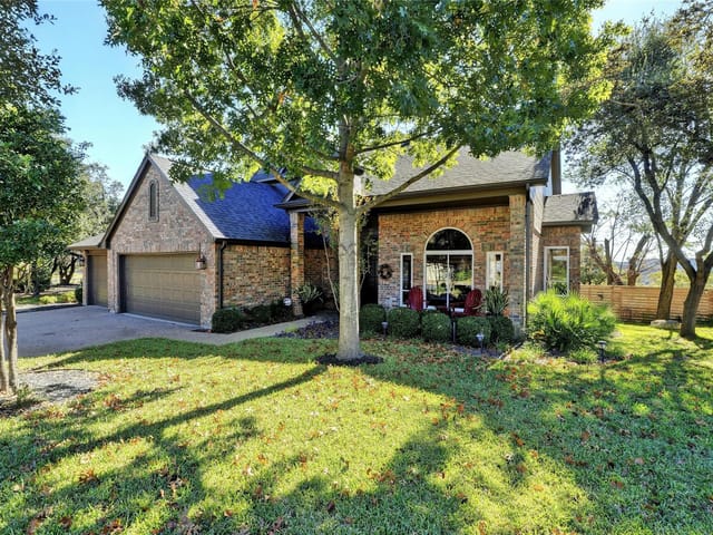7858 Lakewood Dr