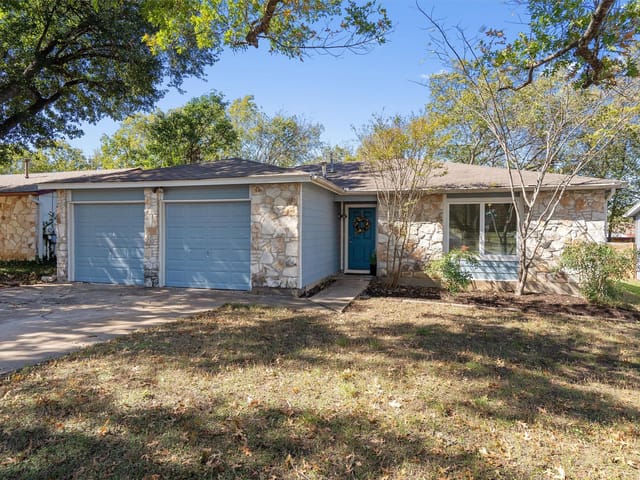 7900 Clydesdale DR
