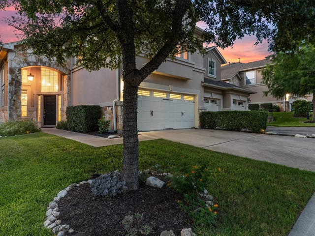 7901 Southwest PKWY Unit #8