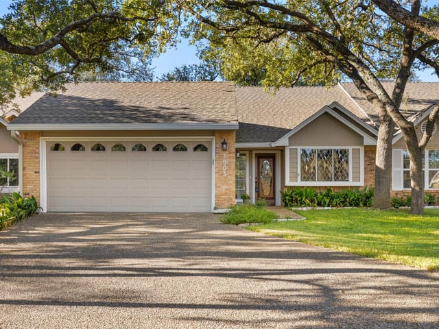 7903 Cavalry CT