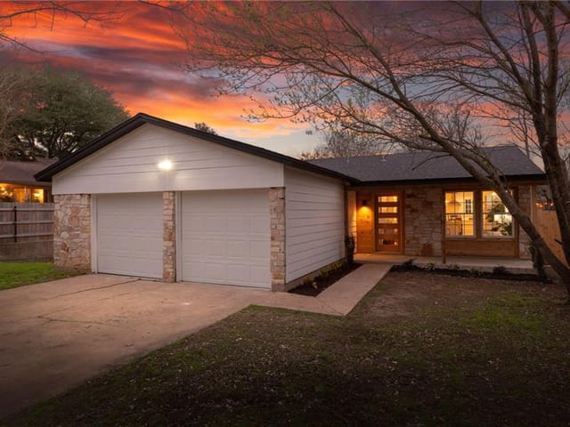 7904 Clydesdale Dr
