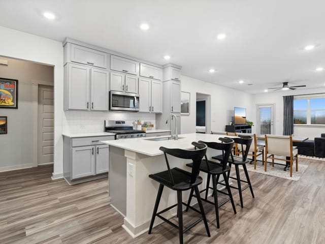 7905 Linda Michelle Ln
