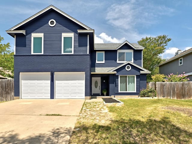 7912 Finch TRL