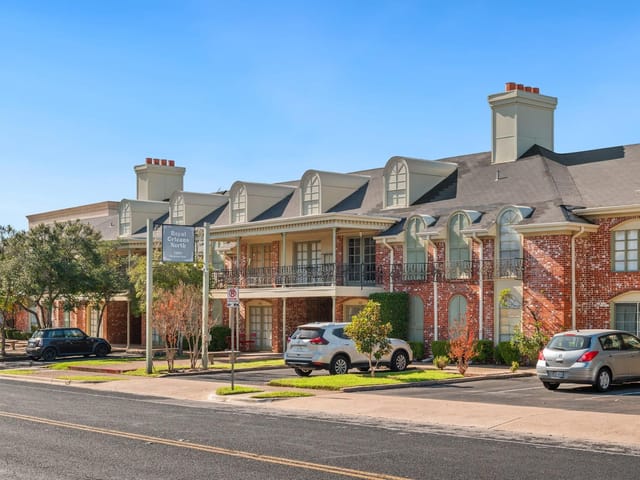 7920 Rockwood Ln Unit #131
