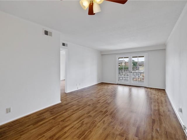 7920 Rockwood Ln Unit #202