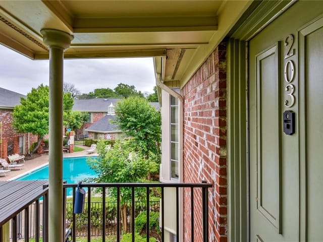 7920 Rockwood Ln Unit #203