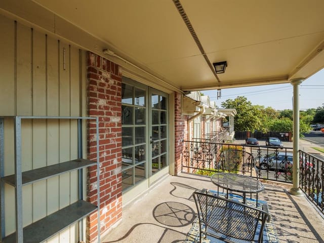 7920 Rockwood Ln Unit #207