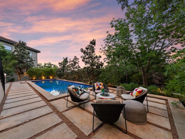 7921 West Rim DR