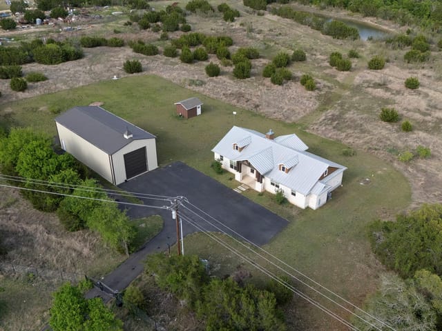 7943 W Fm 243
