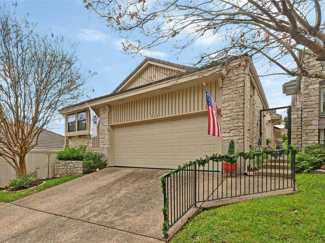 7950 Mesa Trails Cir