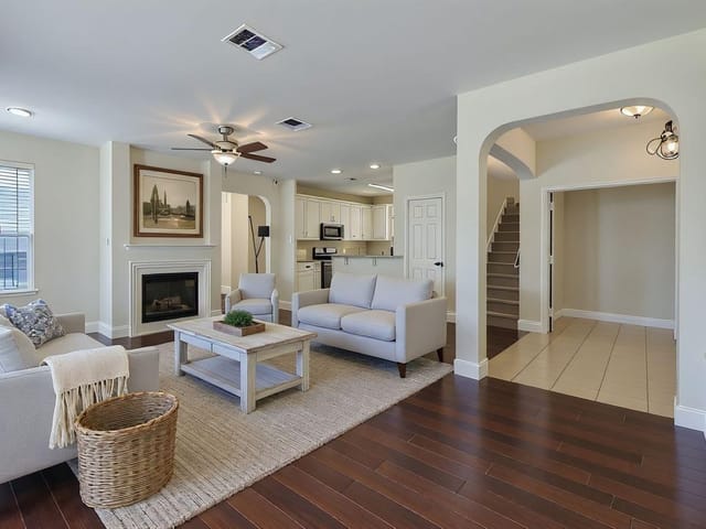 800 Brazos Bend Dr
