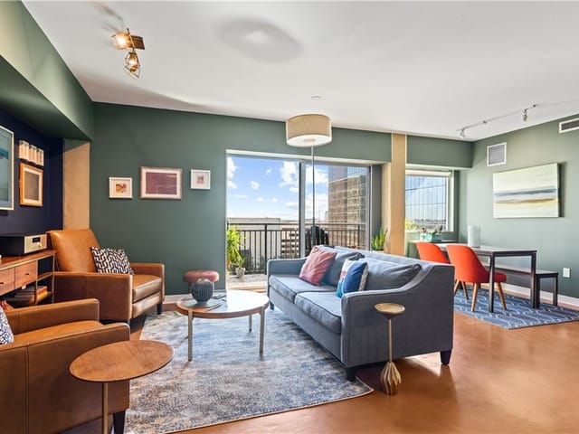 800 Brazos St Unit #1105