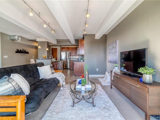 800 Brazos St Unit #1206