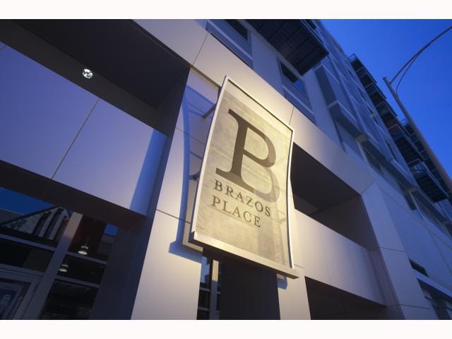 800 Brazos St Unit #1210