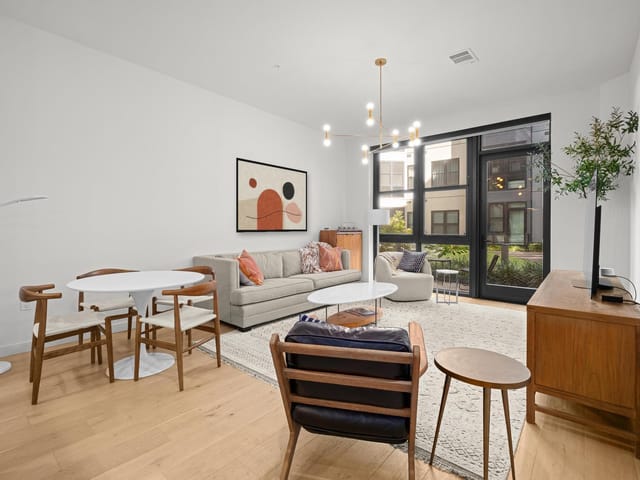 800 Embassy DR Unit #124