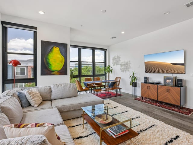 800 Embassy DR Unit #319