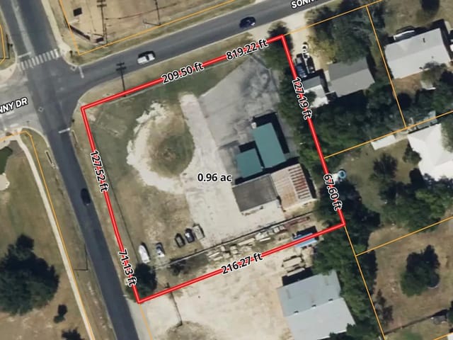 800 S West Dr
