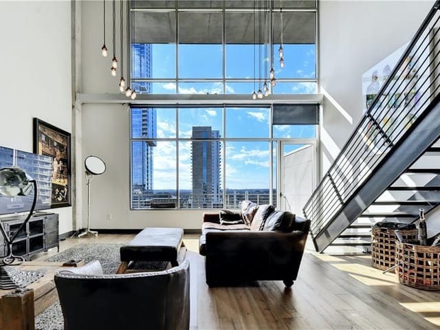 800 W 5th ST Unit #1109