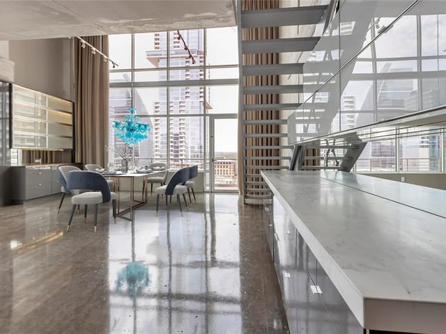 800 W 5th ST Unit #1110