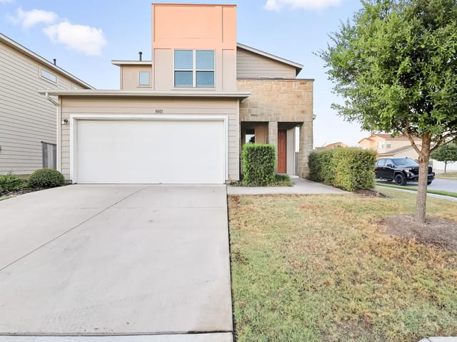 8001 Dampton LN