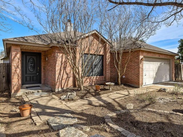 8001 Flaxen Dr