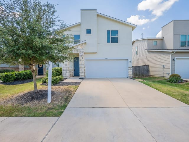 8003 Dampton Ln
