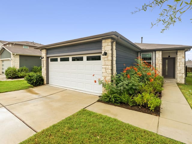 8004 Linda Michelle LN