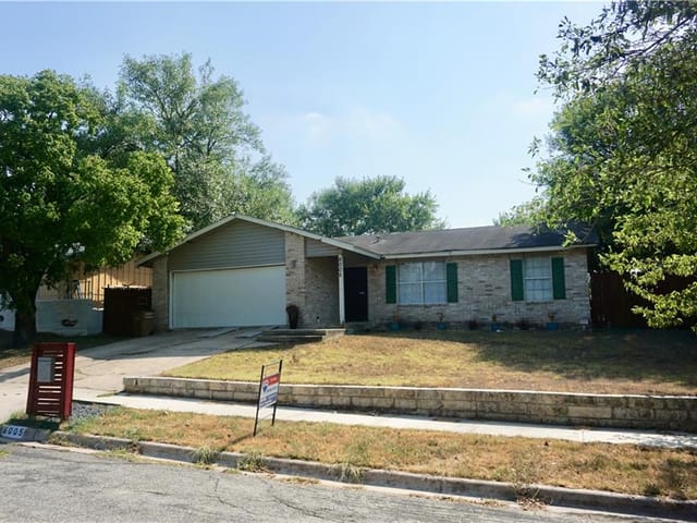 8005 Colony Loop DR