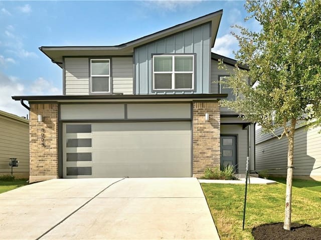 8005 Linnie Ln