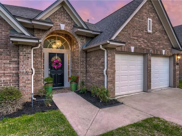 8007 ISAAC PRYOR Dr