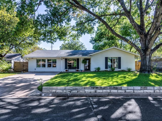 8009 Bon Air Dr