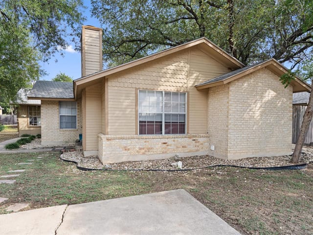 8009 Clydesdale Dr