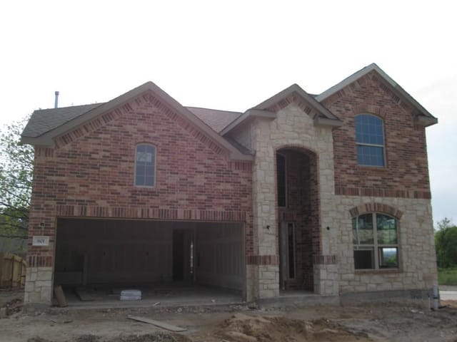 801 Allende Bend