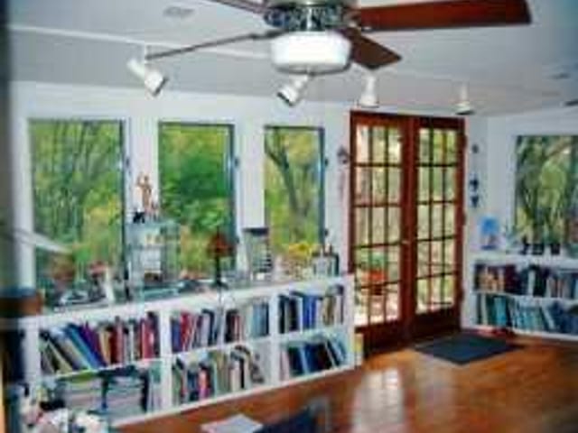 801 AVONDALE RD