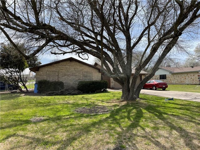 801 Old Austin Pflugerville RD