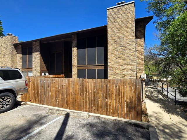 801 Old Ranch Road 12
