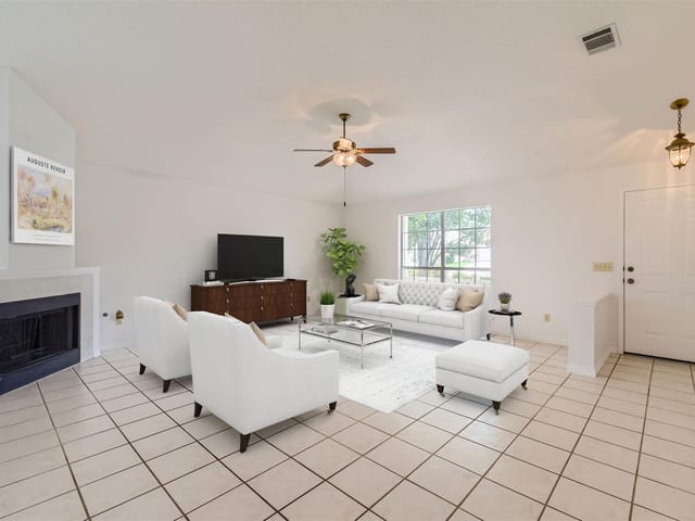 8012 Nairn Dr