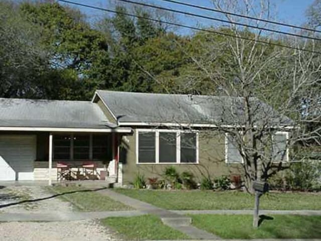 802 Cumberland Rd