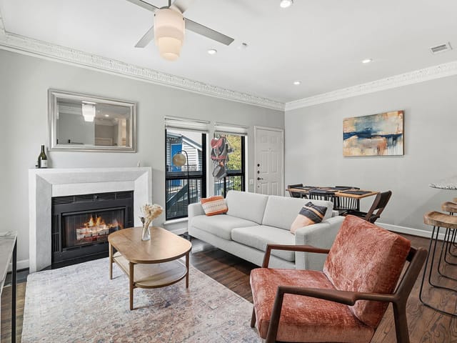 802 S 1st ST Unit #202