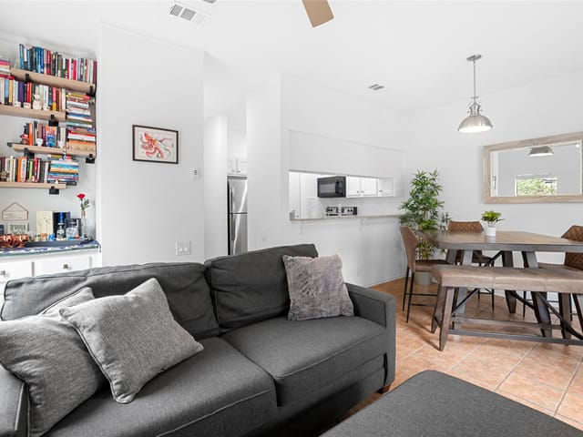 802 S 1st St Unit #205