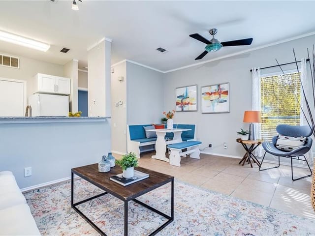 802 S 1st St Unit #206