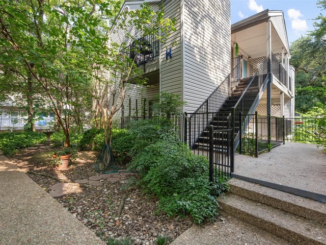 802 S 1st St Unit #216
