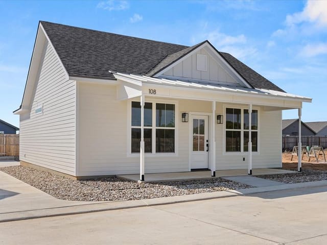 802 S Creek ST Unit #108