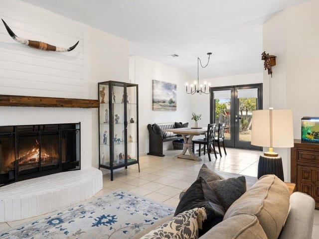 8022 Flintlock Cir
