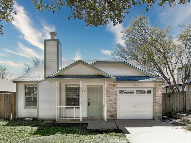 803 Kavanagh Dr